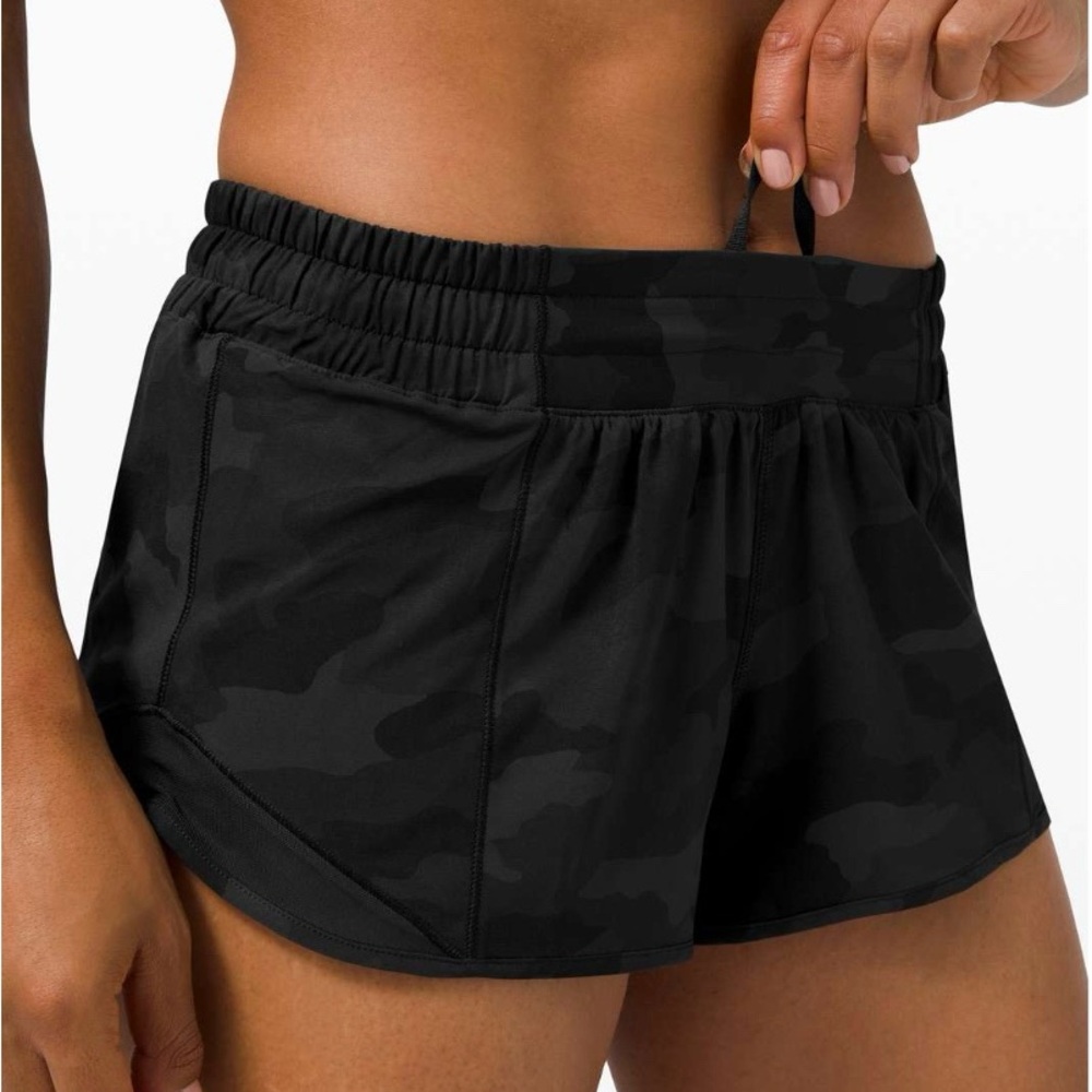 Lululemon Hotty Hot Low Rise 2.5” Inseam Running Shorts